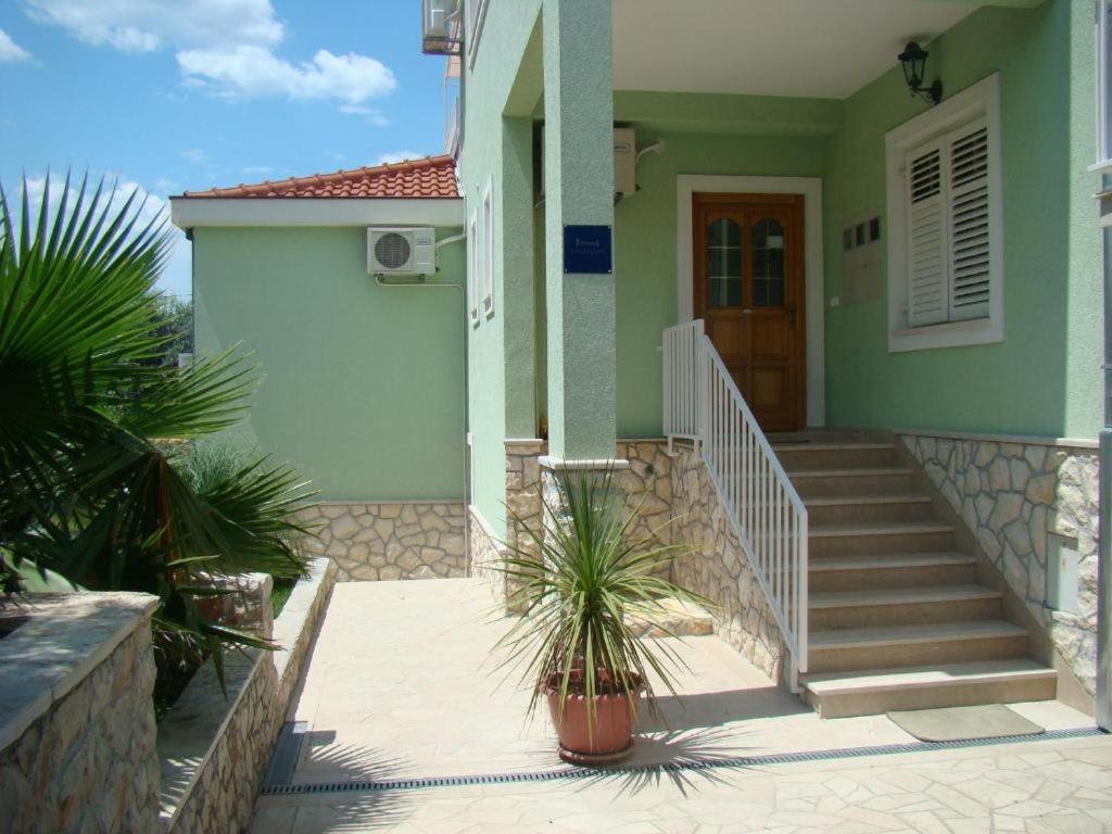 Apartments Dubravka Trogir Exterior photo